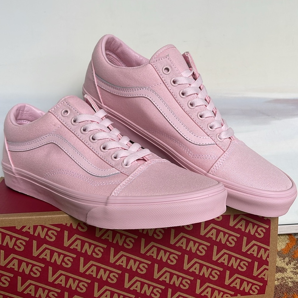 Vans WMNS Old Skool
Pastel Mono Pink
VN000CT8PNK 
Sneakers - Picture 8 of 16